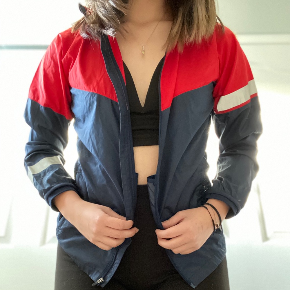 nike windbreaker